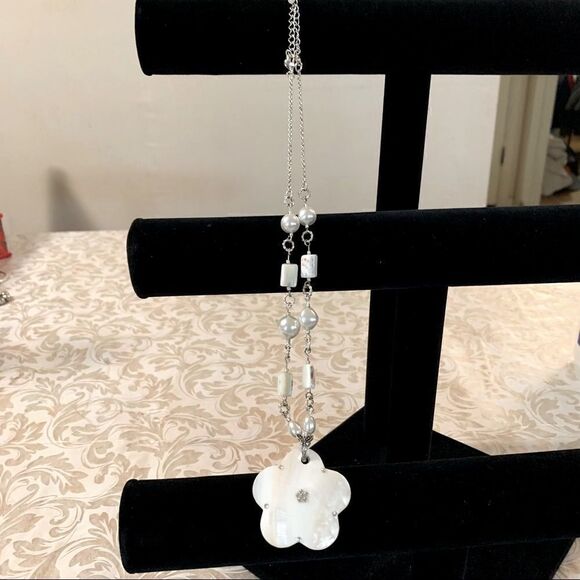 Mother Of Pearl Flower & Butterfly Necklace & Faux Pearls on Silver Tone Chain - Picture 5 of 5